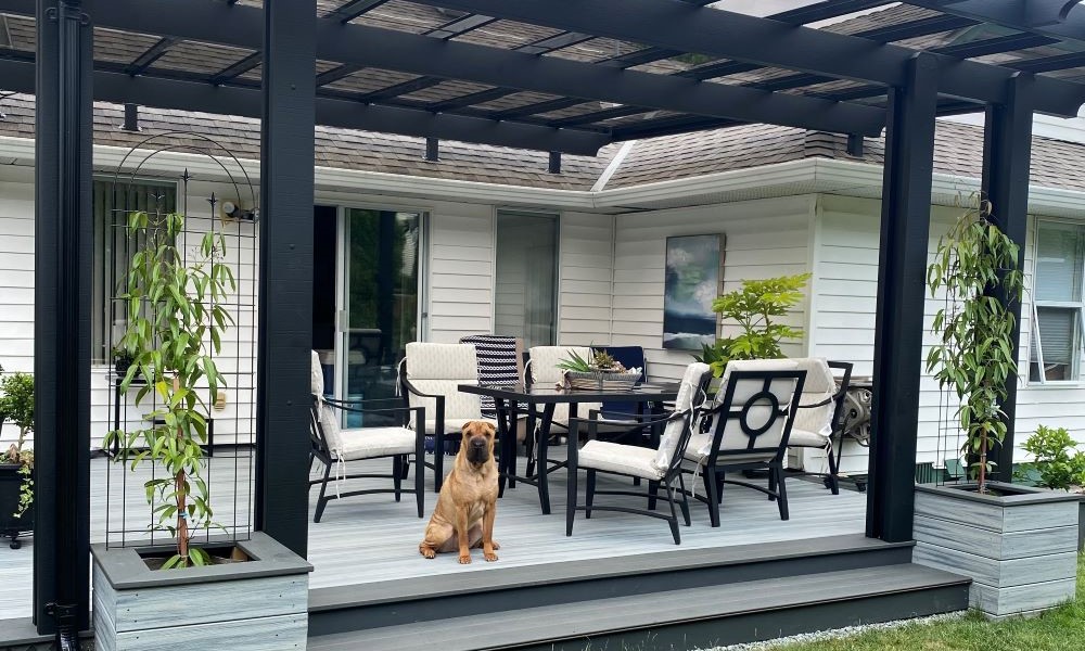 Vinyl Decking: All-Weather Resilience for Every Home
